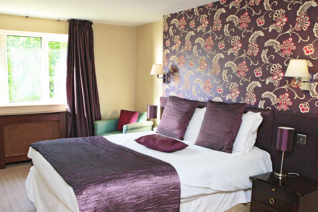 Clough Manor Hotel Denshaw Room photo