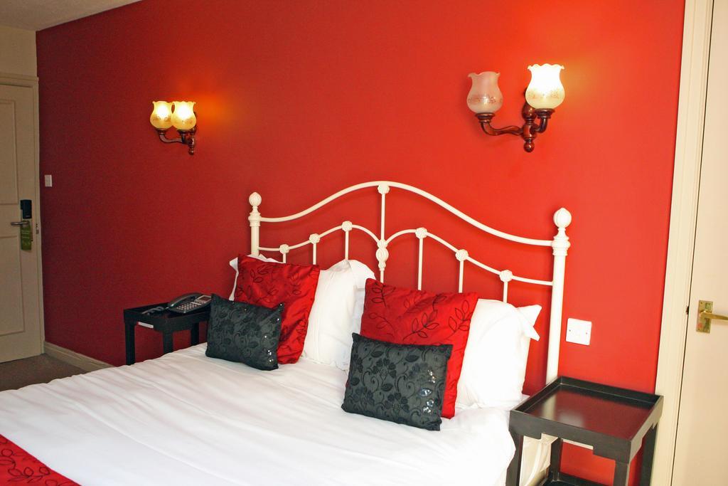 Clough Manor Hotel Denshaw Room photo
